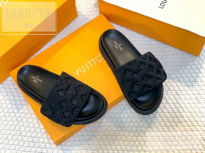 Lou1su1tt slides