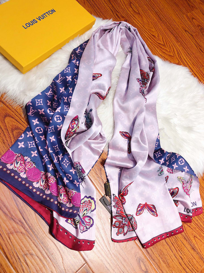 Lou1su1tt SCARF