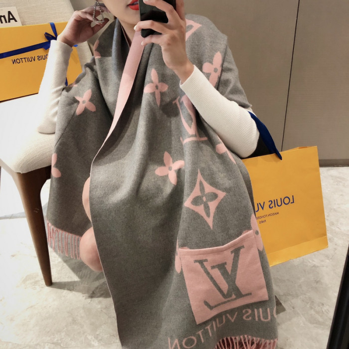 Lou1su1tt SCARF