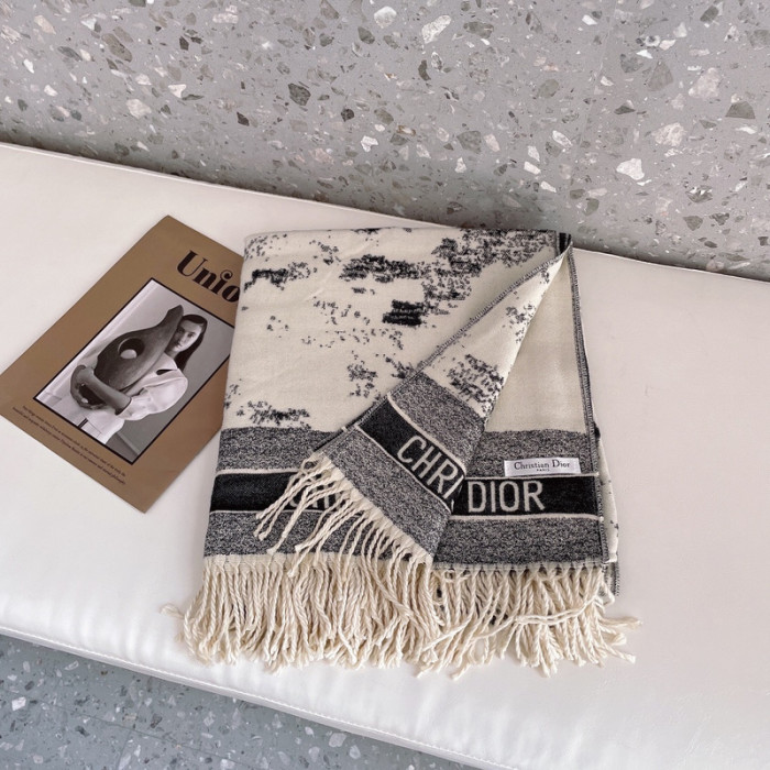 D10R SCARF