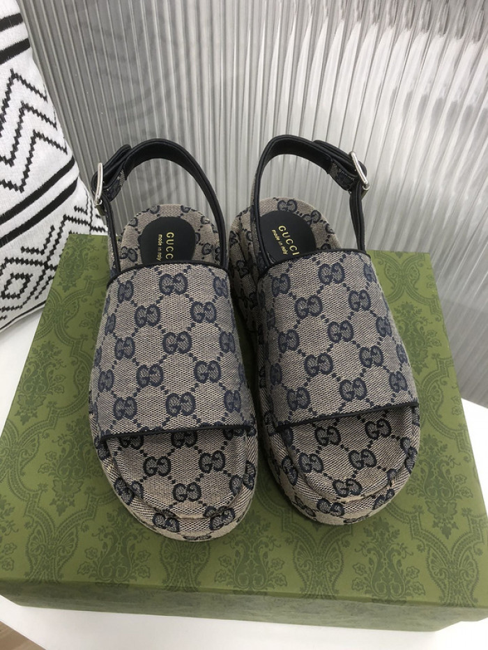 Gu66 SLIPPERS