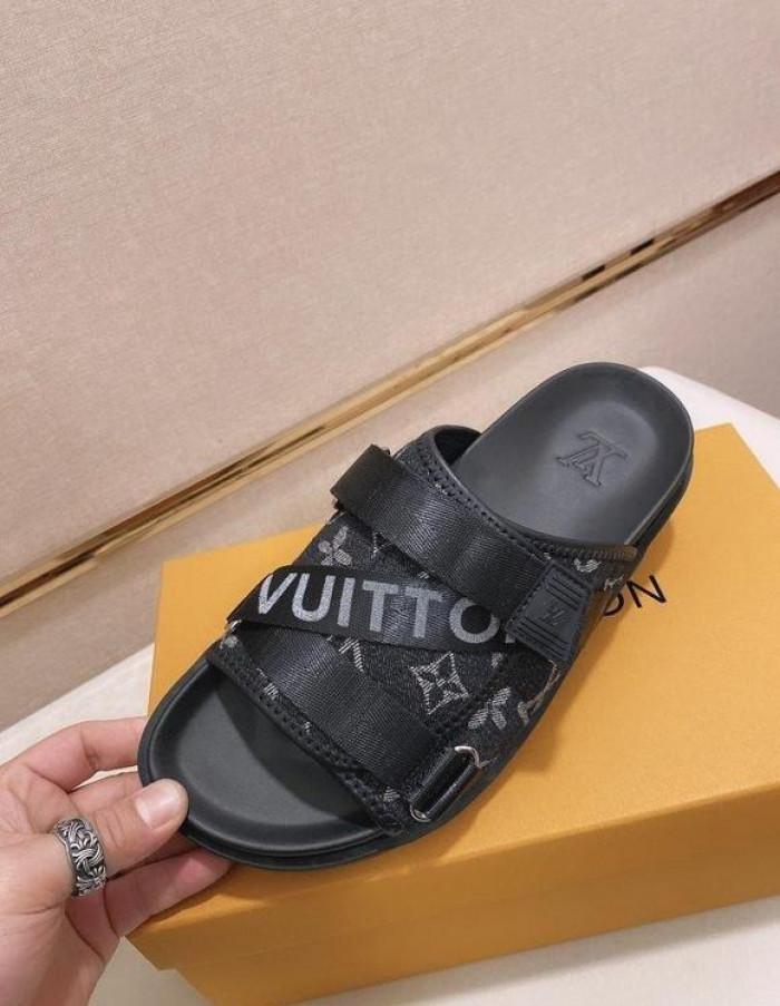 Lou1su1tt slides