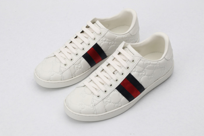 Gu66 Ace Embroidered Low-Top Sneaker