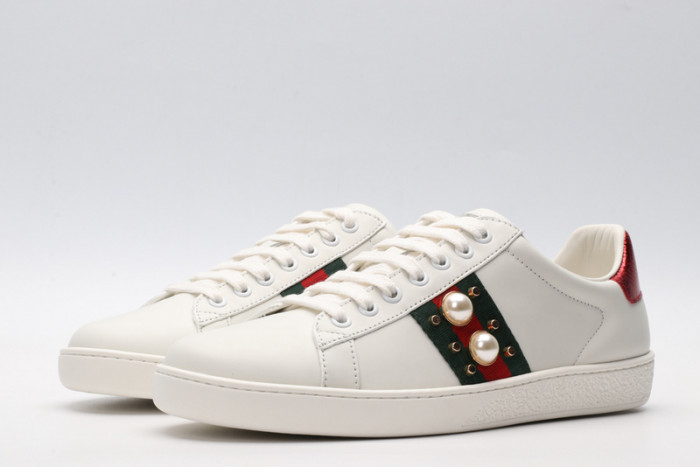Gu66 Ace Embroidered Low-Top Sneaker