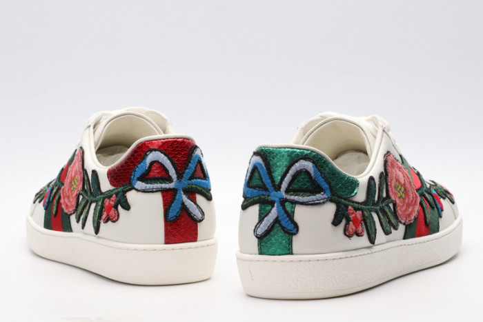 Gu66 Ace Embroidered Low-Top Sneaker