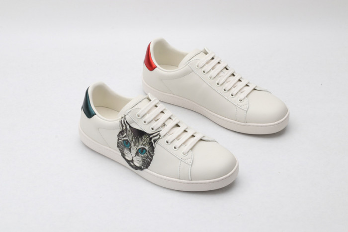 Gu66 Ace Embroidered Low-Top Sneaker