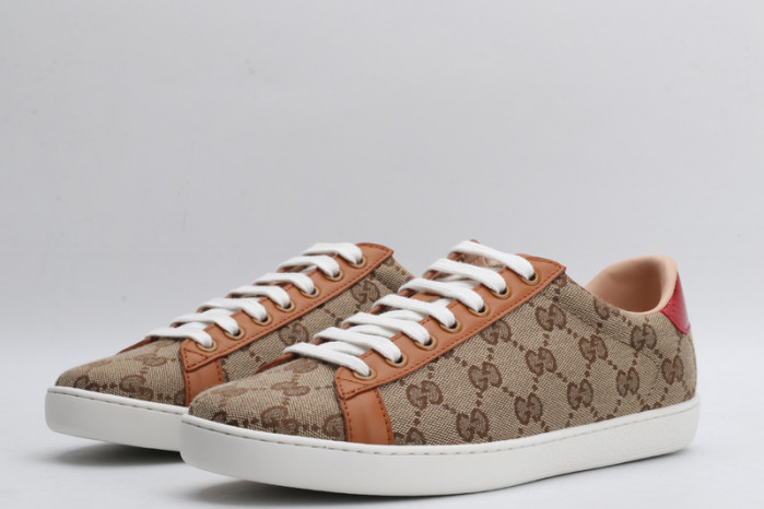 Gu66 Ace Embroidered Low-Top Sneaker