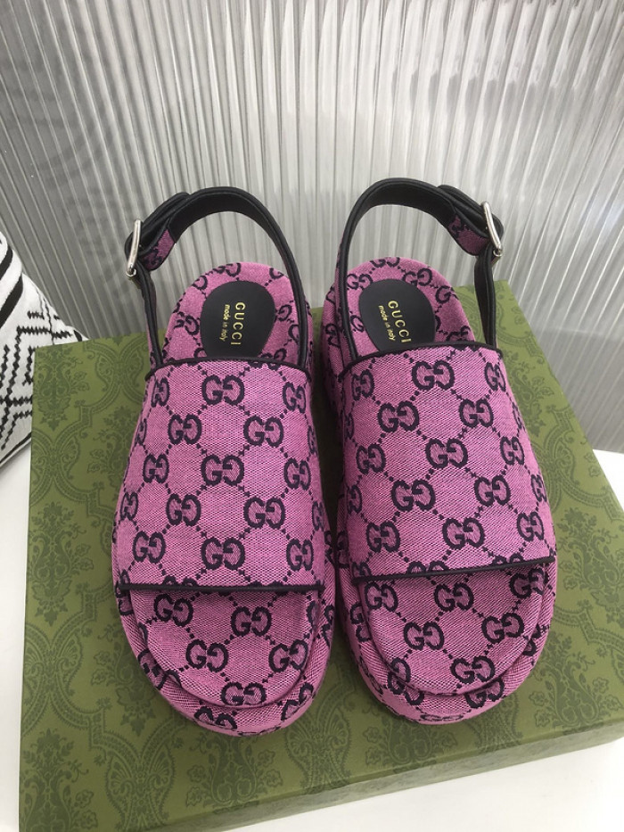 Gu66 SLIPPERS