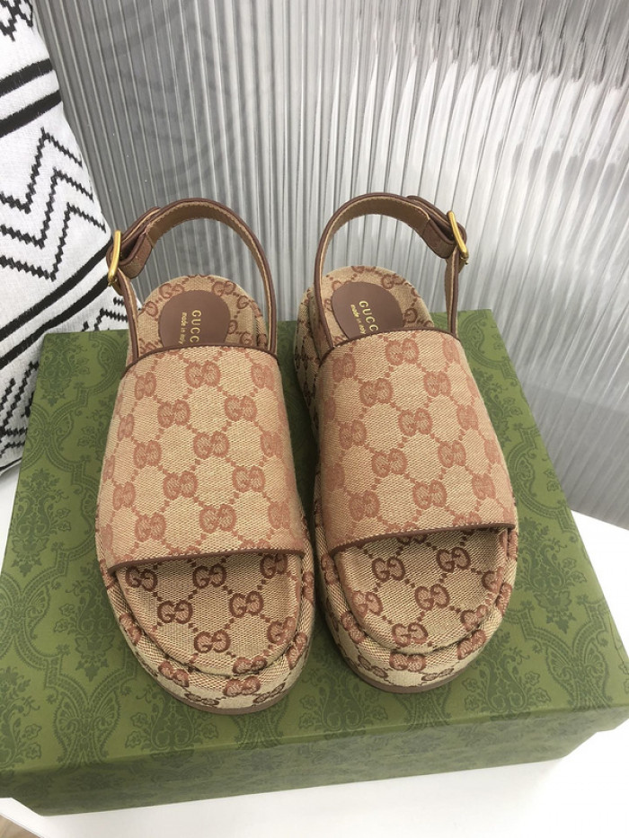 Gu66 SLIPPERS