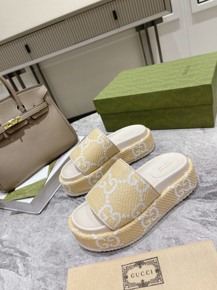 Gu66 SLIPPERS