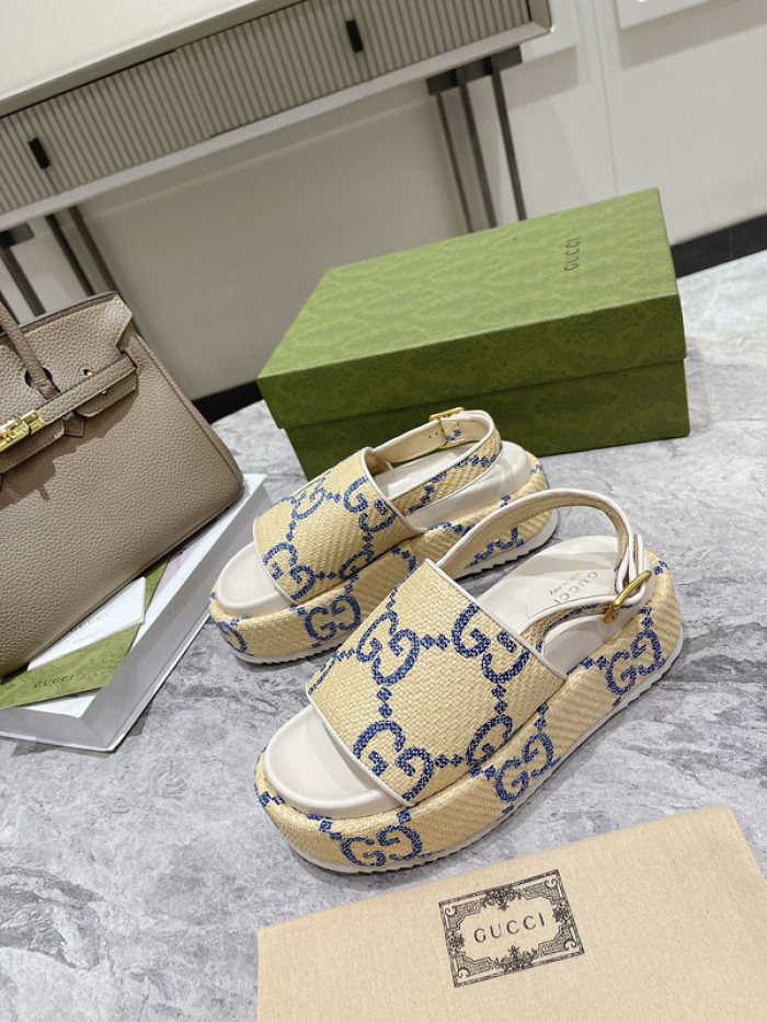Gu66 SLIPPERS