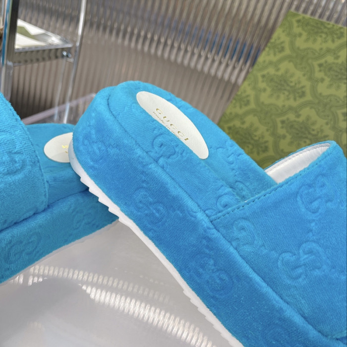 Gu66 SLIPPERS