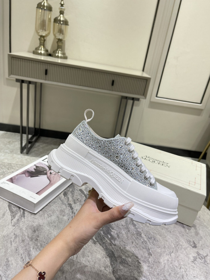 MQ Sneakers