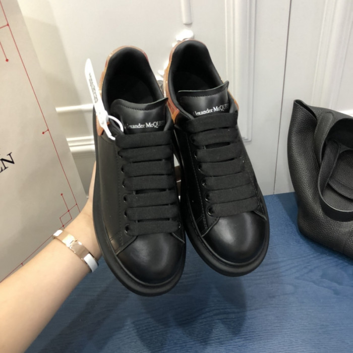 MQ Sneakers