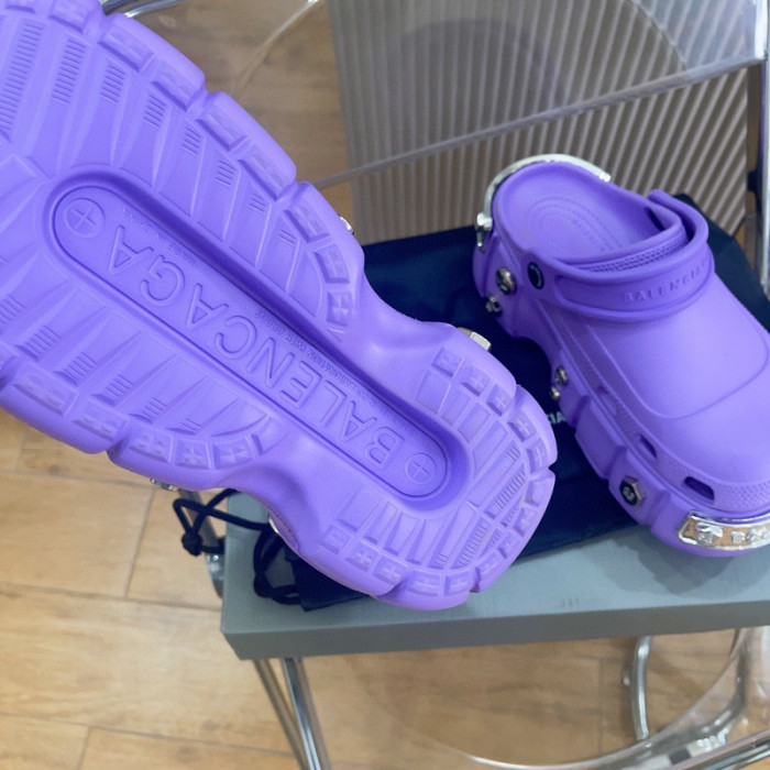 BLCG SLIPPERS