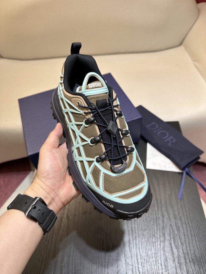 D10R B31 Runner Khaki Teal