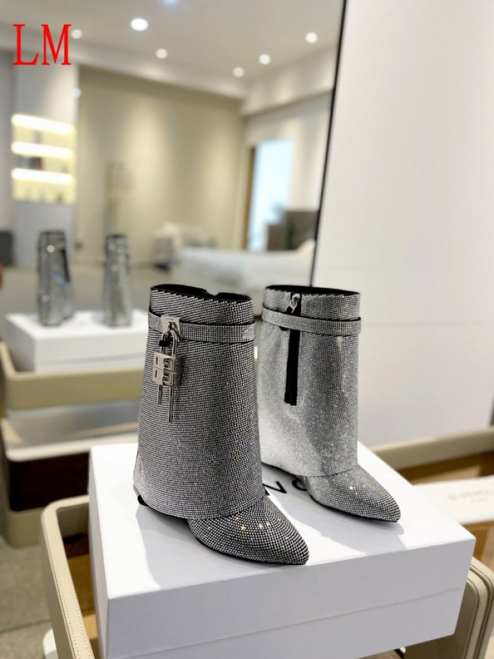 G1VENCHY BOOTS