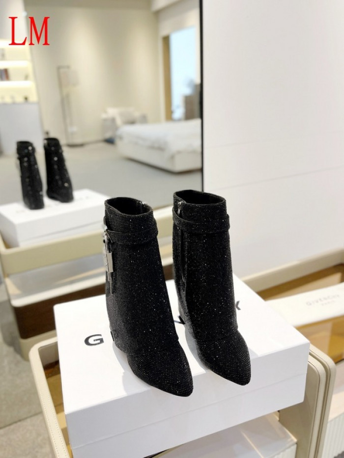 G1VENCHY BOOTS