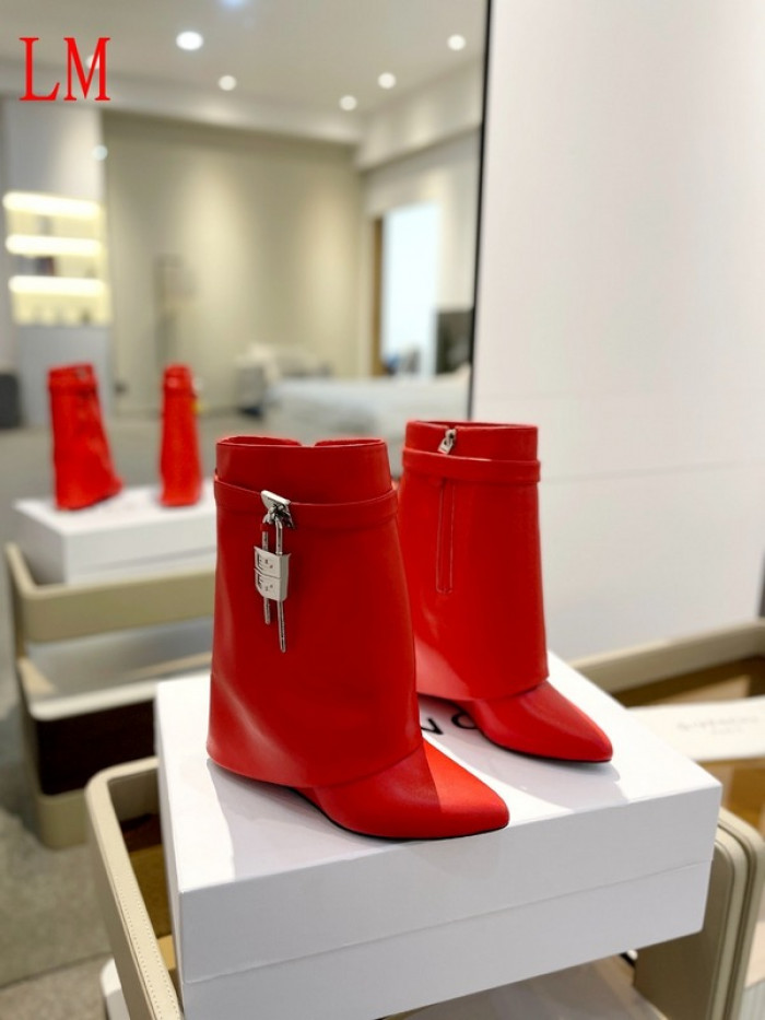G1VENCHY BOOTS