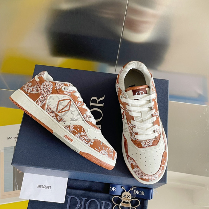 D10R B27 Sneaker