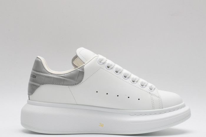 MQ Sneakers