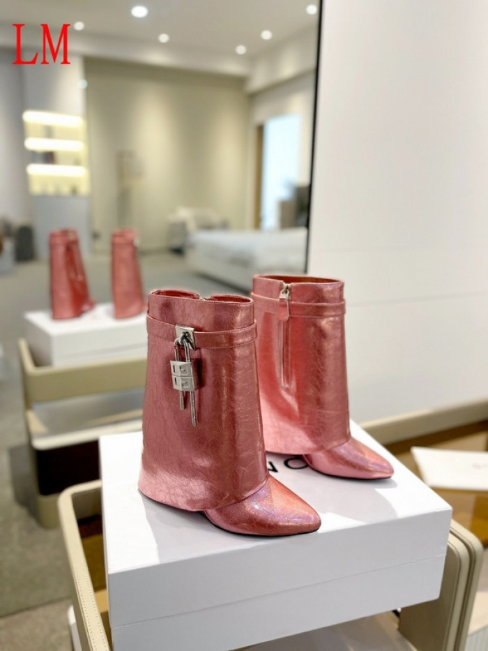 G1VENCHY BOOTS