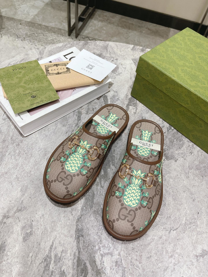 Gu66 SLIPPERS
