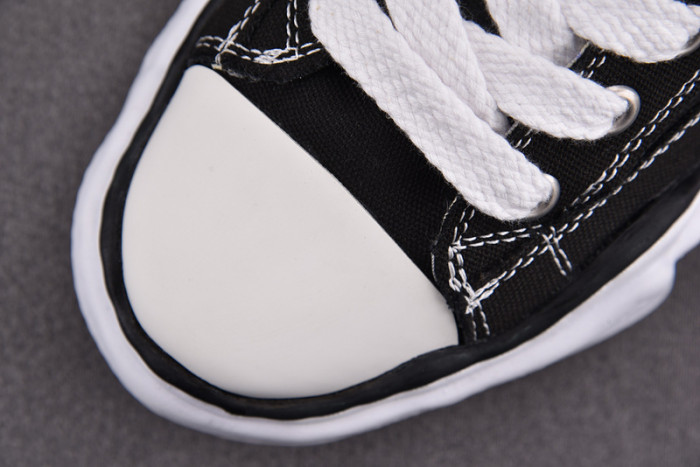 MAISON MIHARA YASUHIRO SNEAKER
