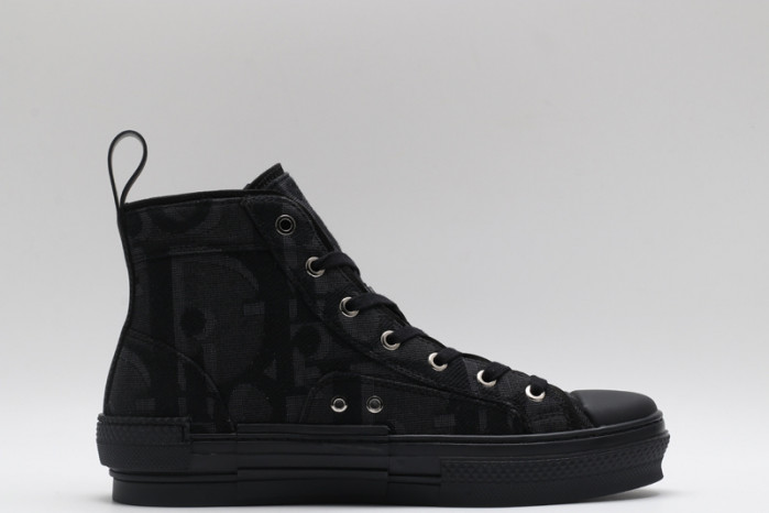 D10R B23 Oblique High Top Sneaker