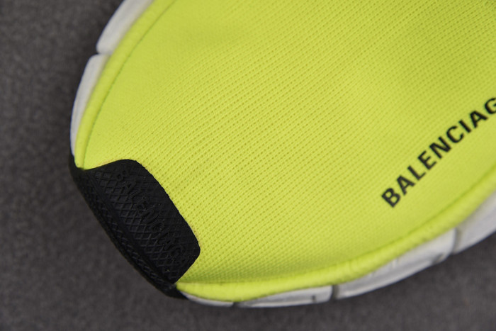 BLCG Speed Sneaker 758481 W2DG1 7090