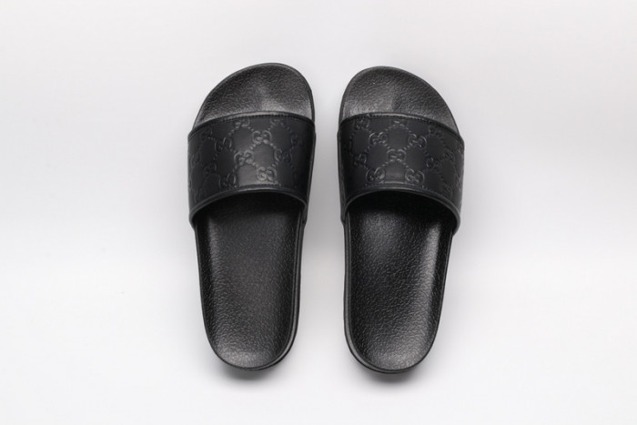 Gu66 SLIPPERS
