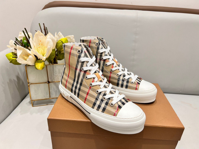 BUR SNEAKER