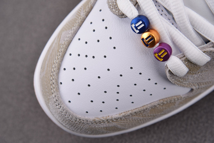 Rayssa Leal x Nike SB Dunk Low FZ5251-001