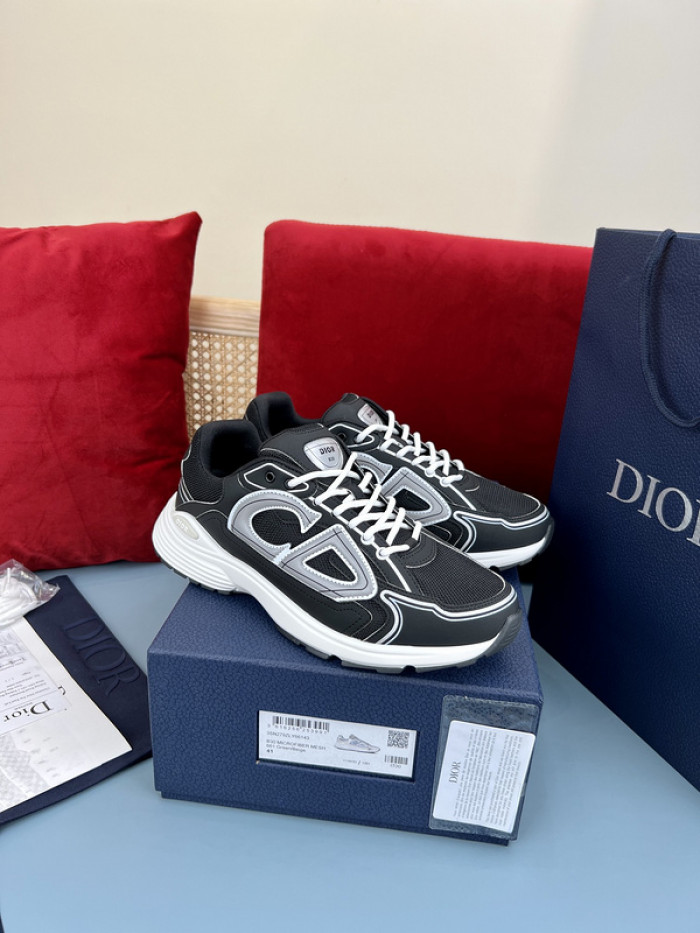 D10R B30 SNEAKER