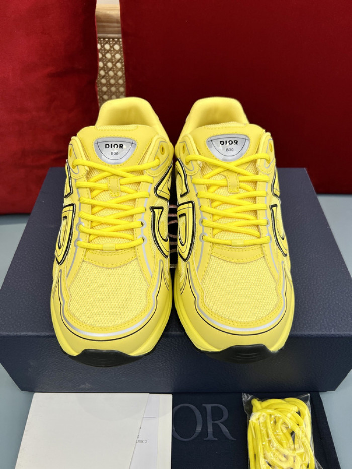 D10R B30 SNEAKER