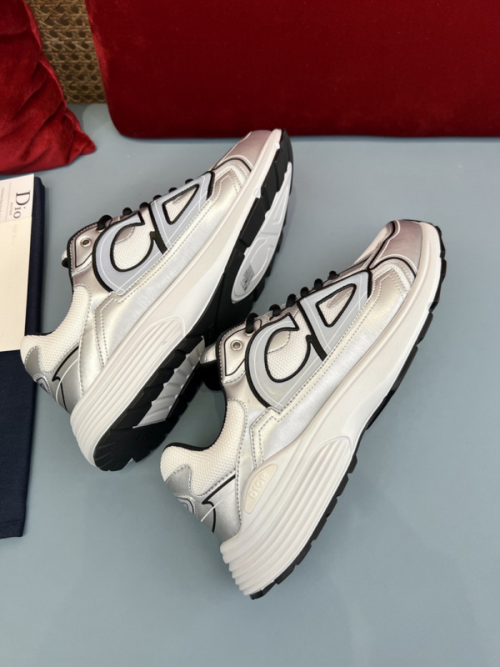 D10R B30 SNEAKER