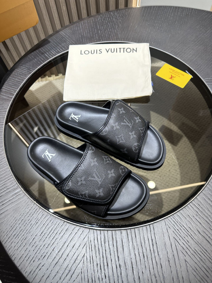 Lou1su1tt slides