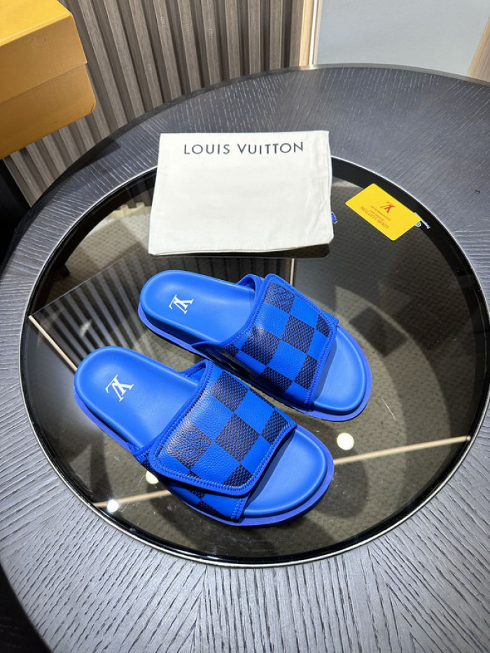 Lou1su1tt slides