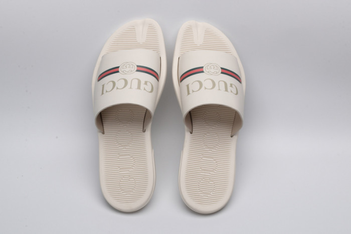 Gu66 SLIPPERS