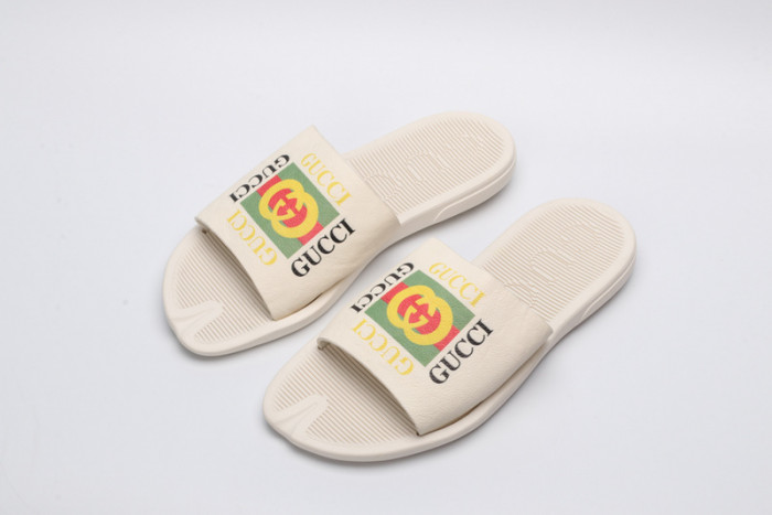 Gu66 SLIPPERS