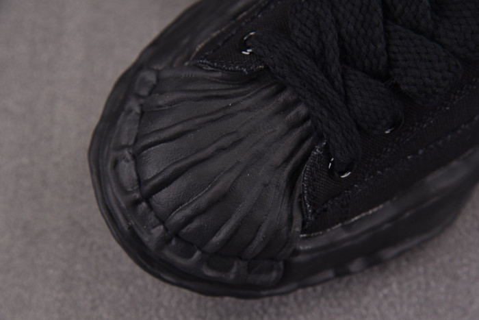 MAISON MIHARA YASUHIRO SNEAKER