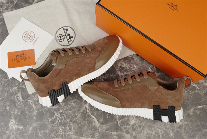 H**me5 Sneaker