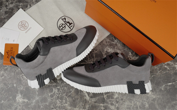 H**me5 Sneaker