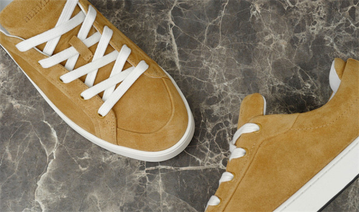 H**me5 Sneaker