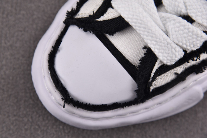 Ma1s0n MIHARA YASUHIRO SNEAKER