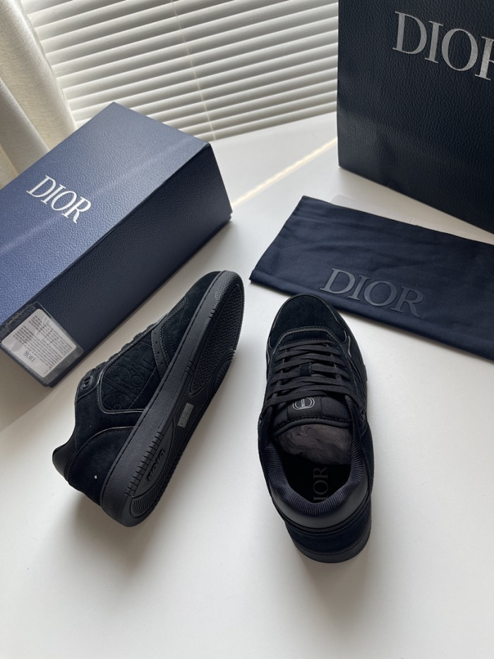 D10R B27 Sneaker