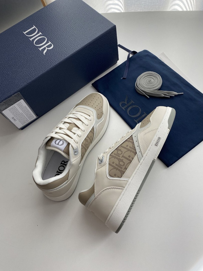 D10R B27 Sneaker