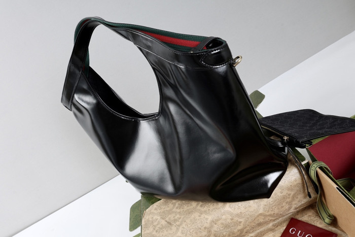 Gu66 BAG 60x47x16cm