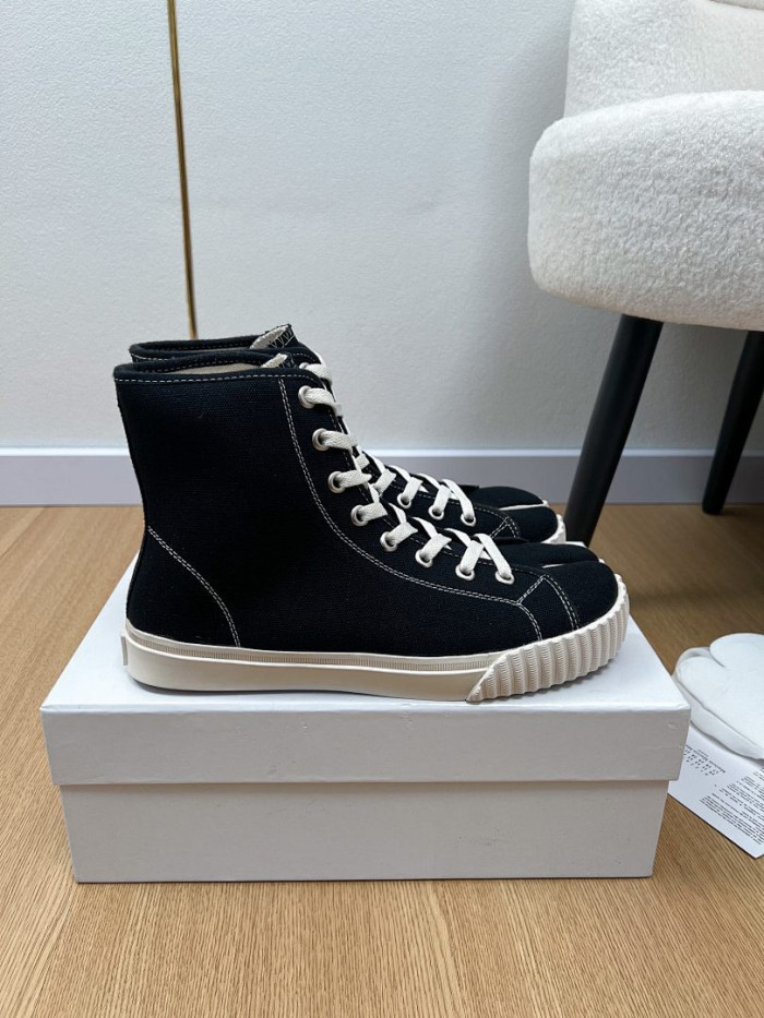 Ma1s0n Marg*e1a Tabi High Top