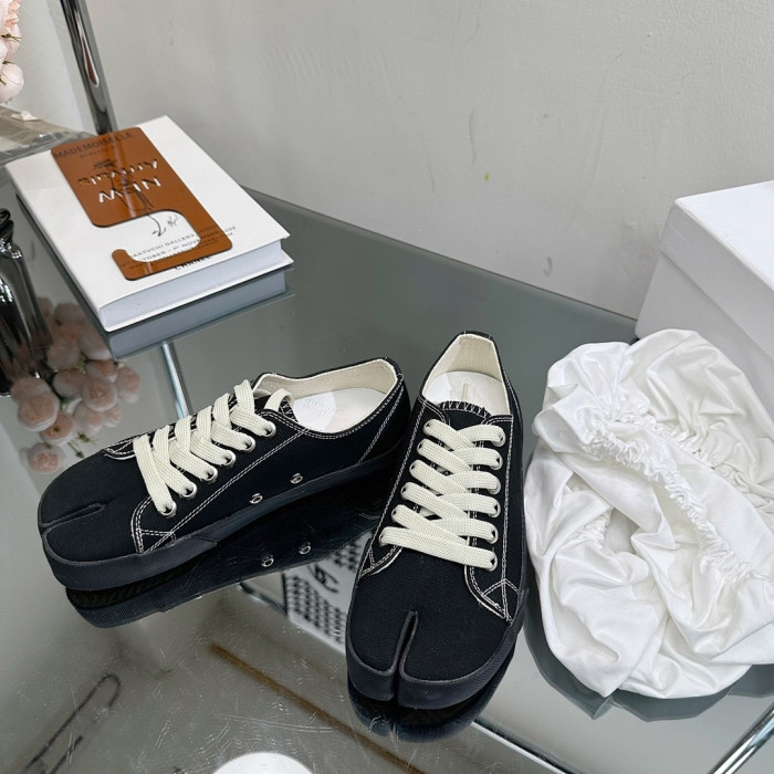 Ma1s0n Marg*e1a Tabi Low Top